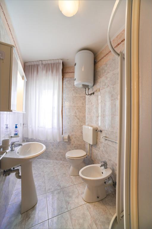 Residence Miriam 2 Bibione Oda fotoğraf